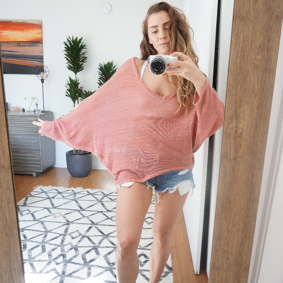 Oversized Lite Weight Sweater - Picture 2 of 3